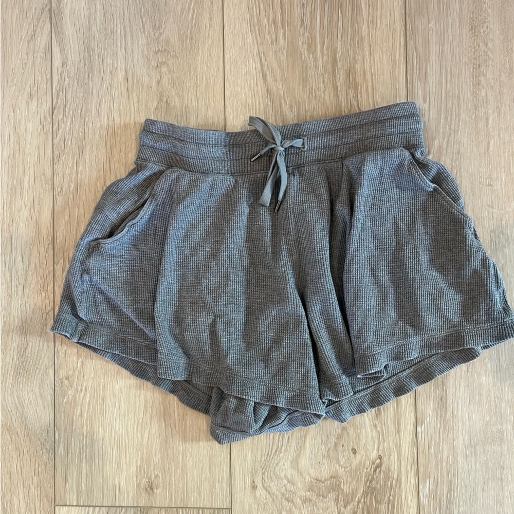 Lululemon Mellow In High Rise Short 5”